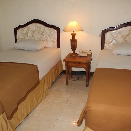 Sinar Bintang Hotel Cepu Exterior foto