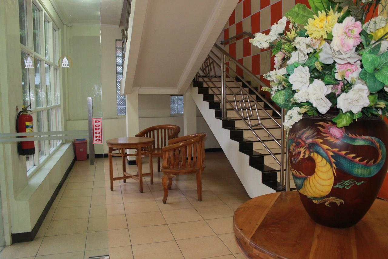 Sinar Bintang Hotel Cepu Exterior foto