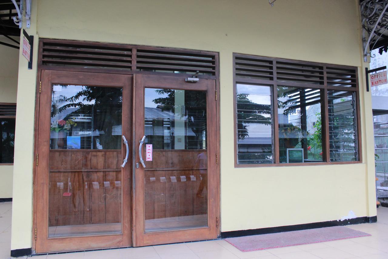 Sinar Bintang Hotel Cepu Exterior foto